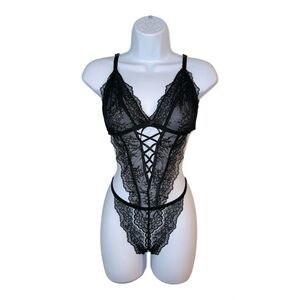 Victoria's Secret Dream Angels Unlined Lace Triangle Crotchless Teddy XL NWT